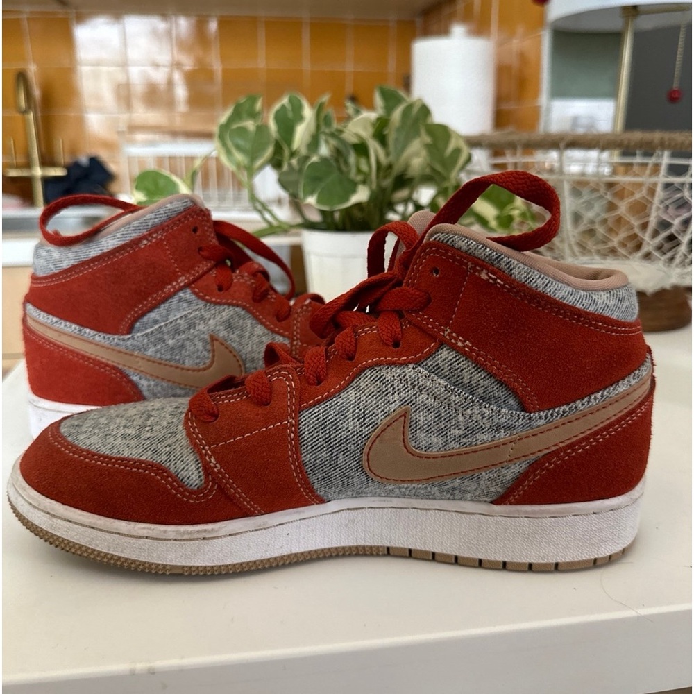 Nike